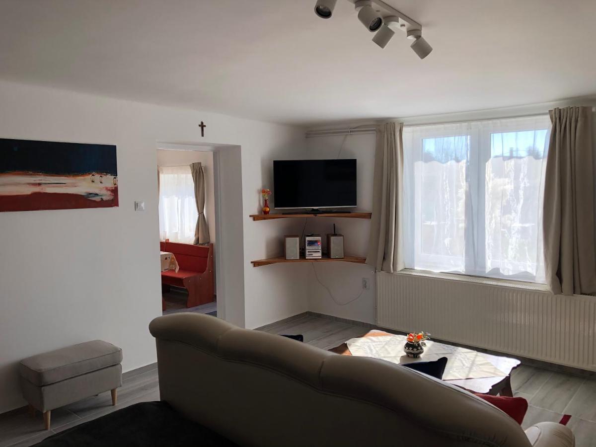 Leander Apartman บาลาโตนาคาลิ ภายนอก รูปภาพ